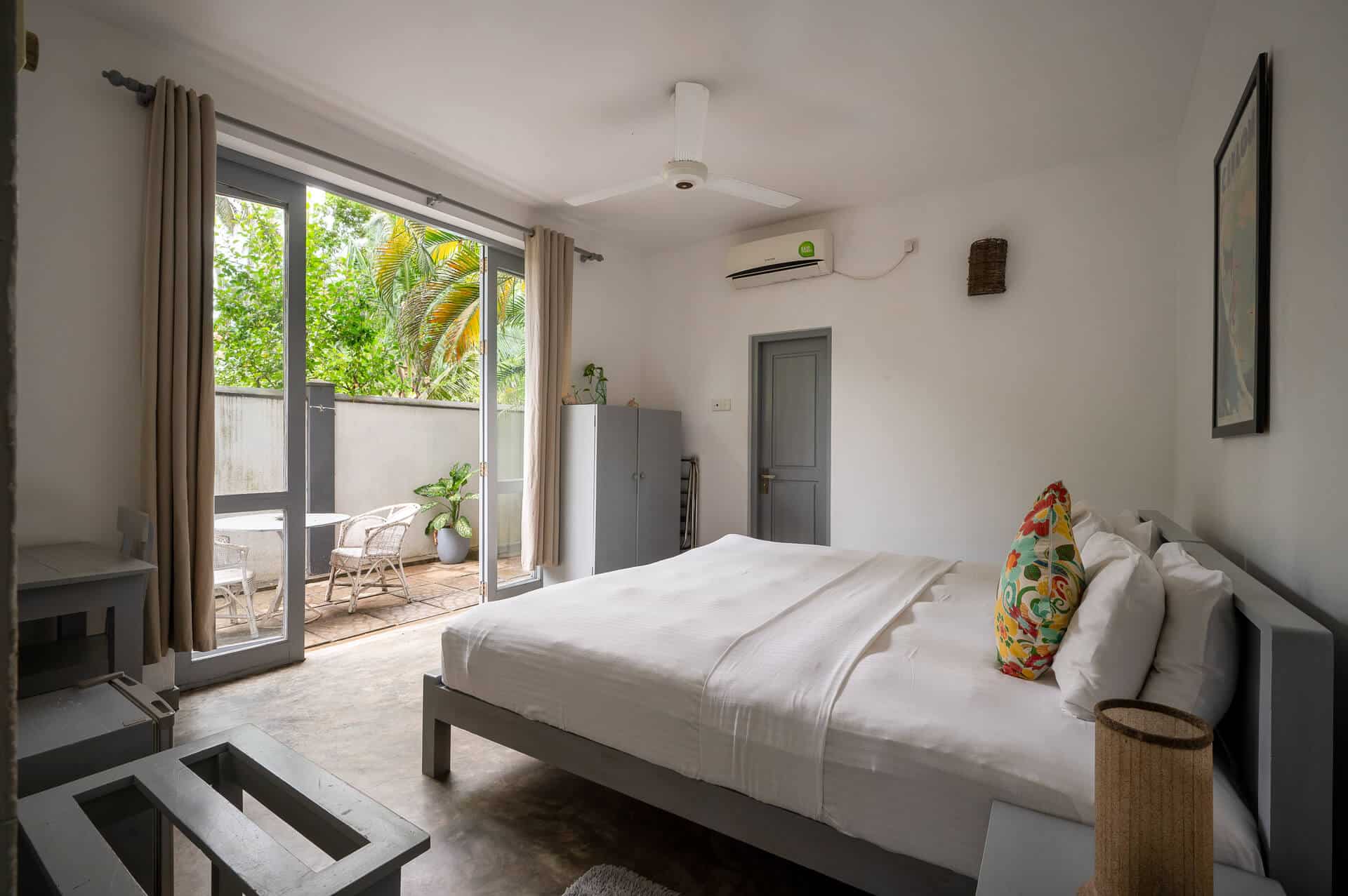 Beyond the Ordinary Sri Lanka by Chris and Bec & Haz and Loz
