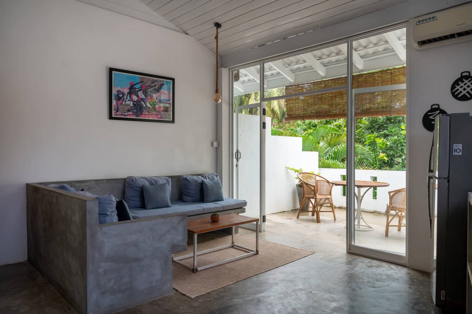Beyond the Ordinary Sri Lanka by Chris and Bec & Haz and Loz